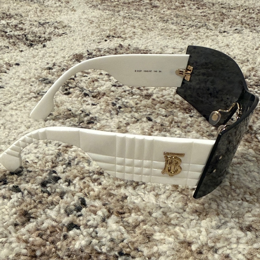NEW Burberry Shield Sunglasses